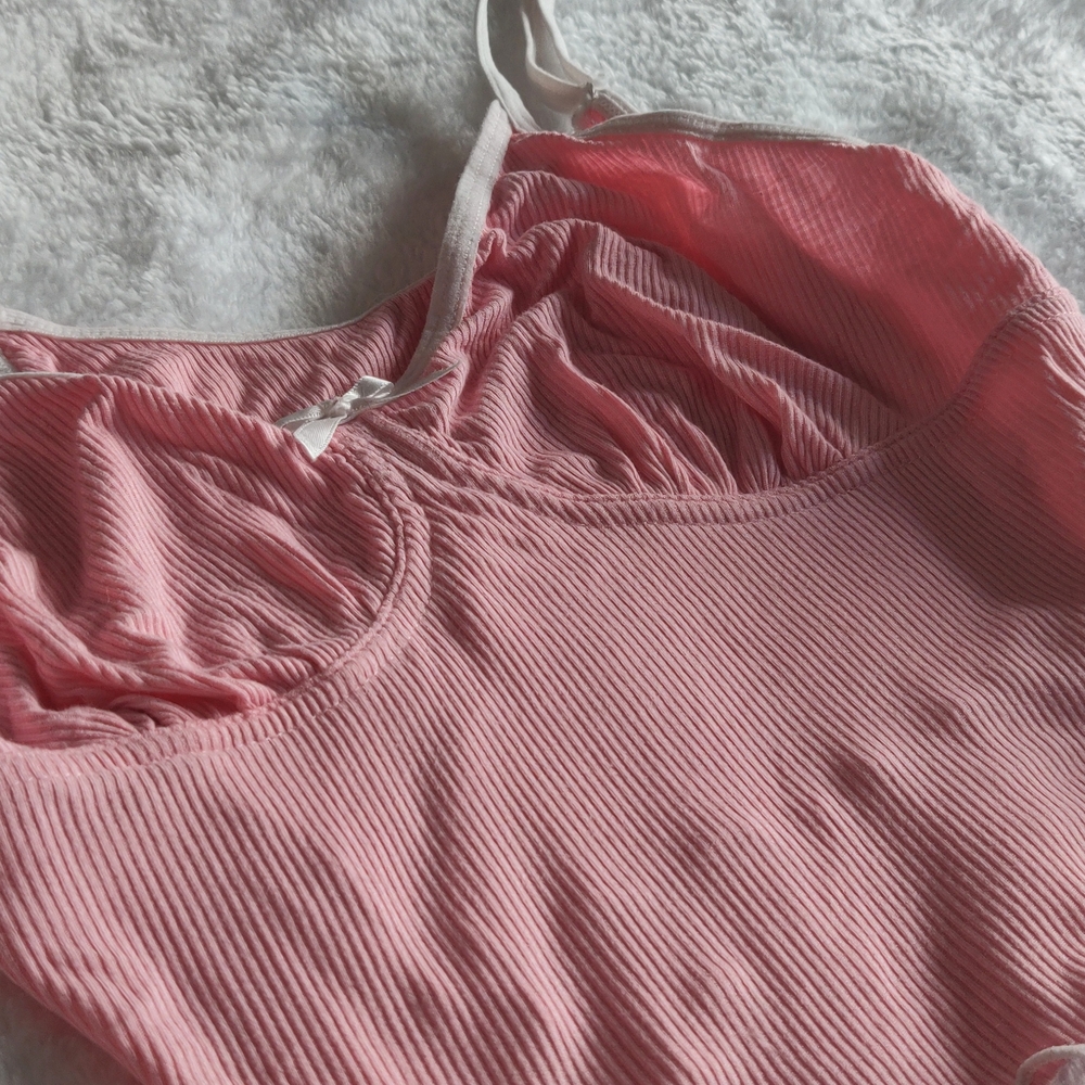 Pink Ribbed Crop Top - Picture 2 of 3